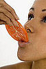 FDA Gives the OK on Eating Tomatoes