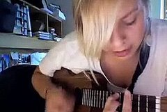Lady Sings the Blues . . . With a Ukulele Lady Sings the Blues . . . With a Ukulele