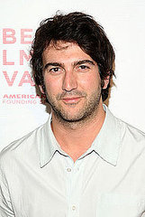 Josh Schwartz Spills Secrets on the Gossip Girl Spinoff Josh Schwartz Spills Secrets on the Gossip Girl Spinoff