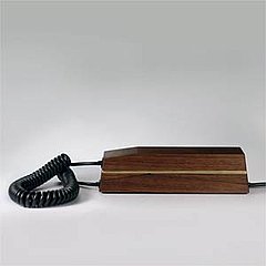 Feel Retro, Go Modern With the Skype Hulga Pappa Phone