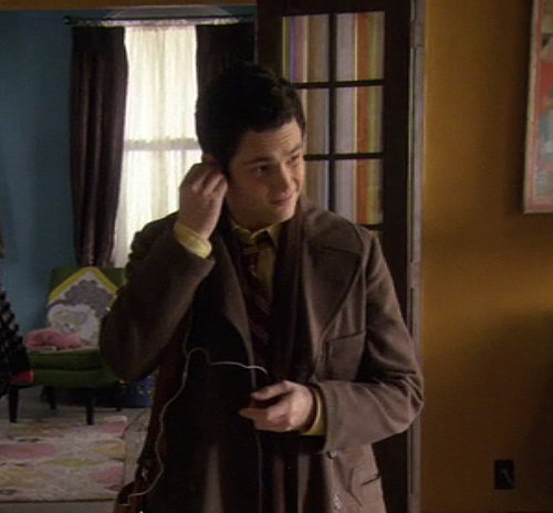 Those Earbuds Look Suspicious Those Earbuds Look Suspicious