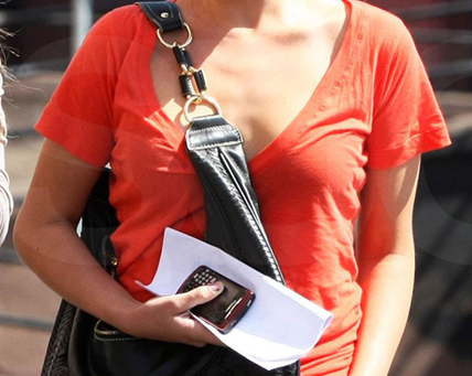 Match the Celeb With the Cell Phone Match the Celeb With the Cell Phone
