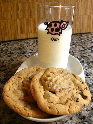 Stuffed Peanut Butter Chocolate Chip Cookies
