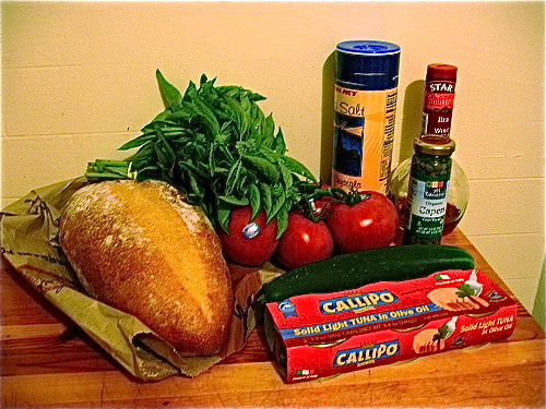 Tuna With Tomatoes, Cucumbers, Capers, and Bread Tuna With Tomatoes, Cucumbers, Capers, and Bread