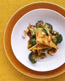 Fast & Easy Dinner: Tofu and Broccoli Stir-Fry Fast & Easy Dinner: Tofu and Broccoli Stir-Fry