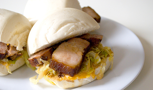 Yummy Links: From Pork Belly Sandwiches to Perfect Pesto