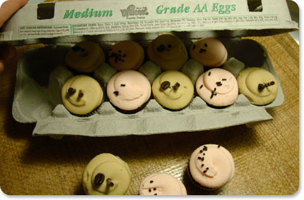 Yummy Links: From Cupcake Holders to School Lunches