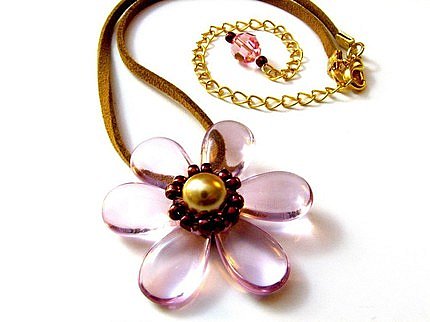 Etsy :: Rose-Mallow Necklace ($20)