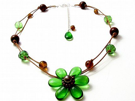 Etsy :: Forest Flower Knotted Necklace ($25)