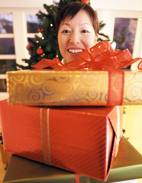 How Should You Pay For Holiday Shopping?