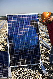 Berkeley Moves to Finance Home Solar Panels: Bright Idea?