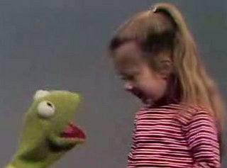Flashback: Kermit and Cute Kid Sing Alphabet