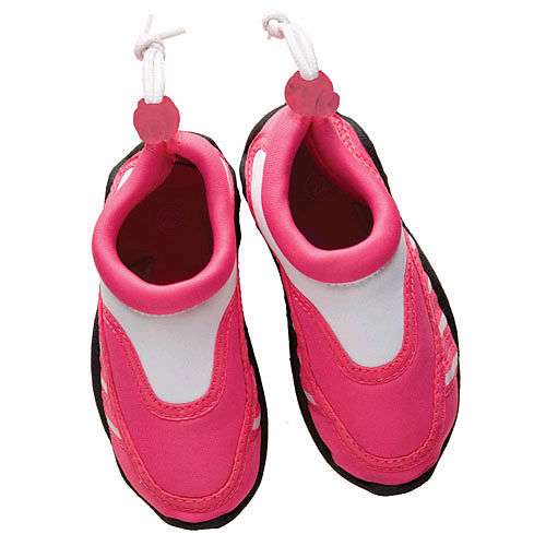Lil Tip: Protecting Tiny Feet From the Heat 