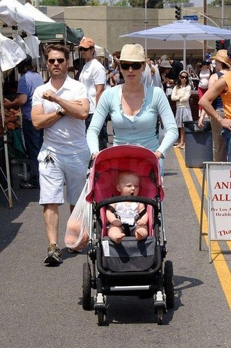 Jason Priestley and Family at Studio City Farmer's Market Jason Priestley and Family at Studio City Farmer's Market