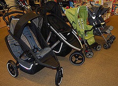 Double Stroller Reviews 2008-09-29 05:00:11 Double Stroller Reviews 2008-09-29 05:00:11