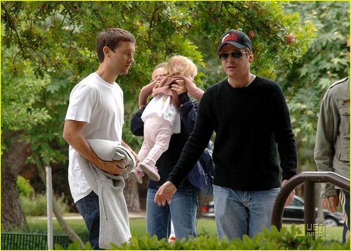 Kevin Connolly and Tobey Maguire go from P*ssy Posse to Papa Patrol!
