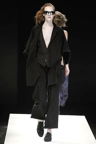 Paris Fashion Week: Yohji Yamamoto Spring 2009 Paris Fashion Week: Yohji Yamamoto Spring 2009