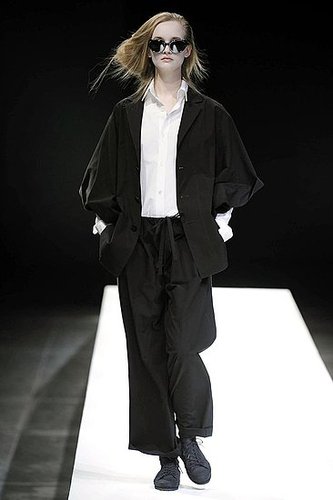 Paris Fashion Week: Yohji Yamamoto Spring 2009 Paris Fashion Week: Yohji Yamamoto Spring 2009