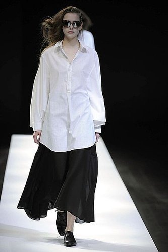 Paris Fashion Week: Yohji Yamamoto Spring 2009 Paris Fashion Week: Yohji Yamamoto Spring 2009