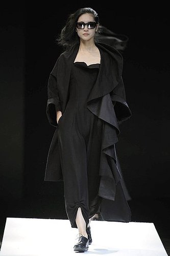 Paris Fashion Week: Yohji Yamamoto Spring 2009 Paris Fashion Week: Yohji Yamamoto Spring 2009