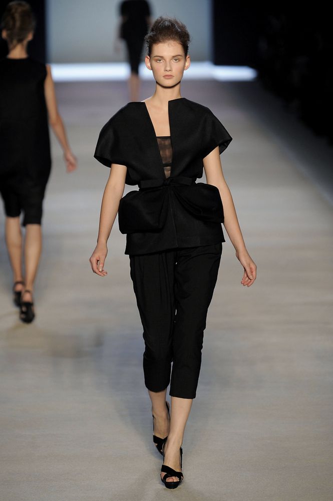 Paris Fashion Week: Giambattista Valli Spring 2009 Paris Fashion Week: Giambattista Valli Spring 2009