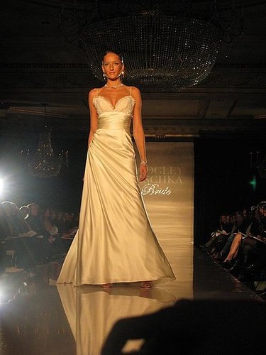 New York Bridal Market: Badgley Mischka Bride New York Bridal Market: Badgley Mischka Bride