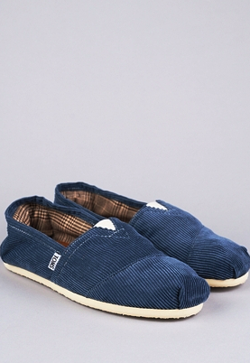 TOMS slip on shoes $48, Tobi TOMS slip on shoes $48, Tobi