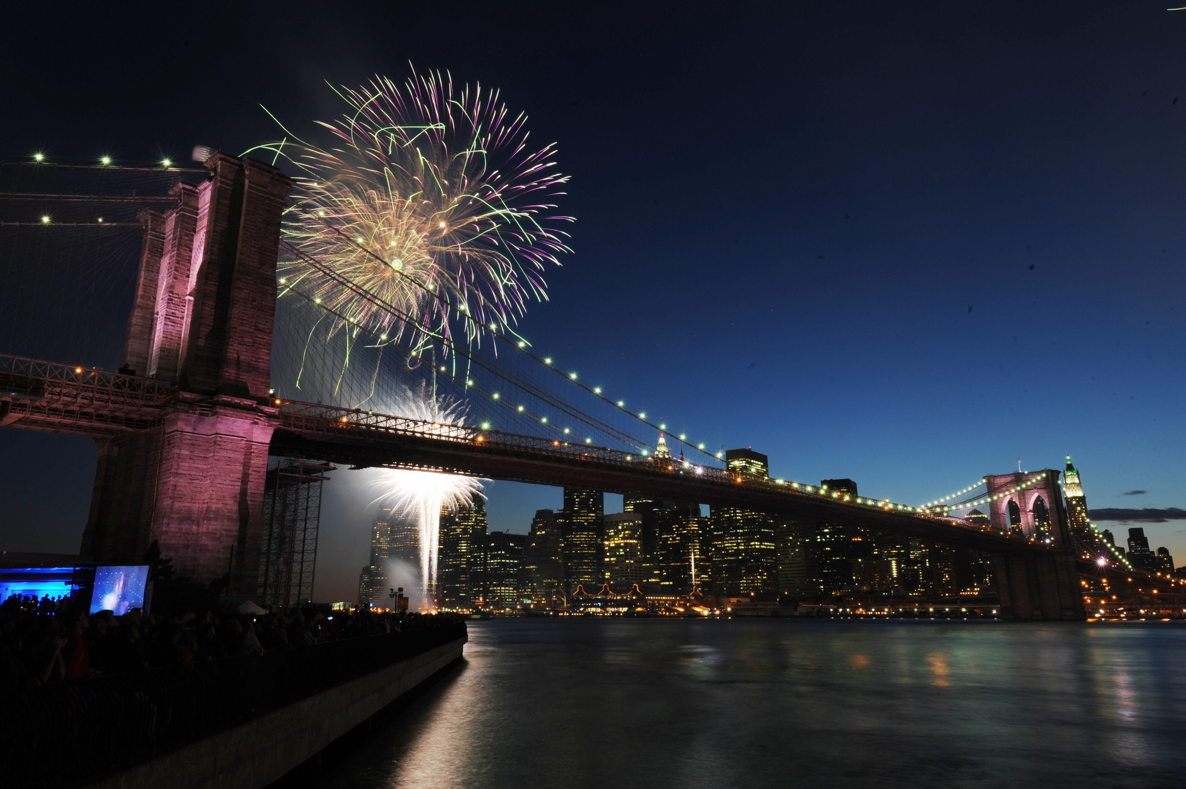 One of the US's oldest suspension bridges spanning the East River between the New York City boroughs of Brooklyn and Manhattan One of the US's oldest suspension bridges spanning the East River between the New York City boroughs of Brooklyn and Manhattan