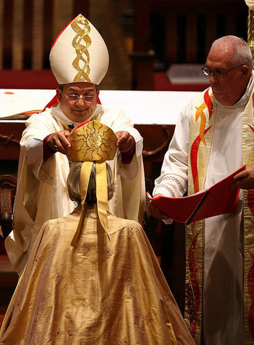 Vatican Says Female Anglican Bishops Reveal a Divine Divide