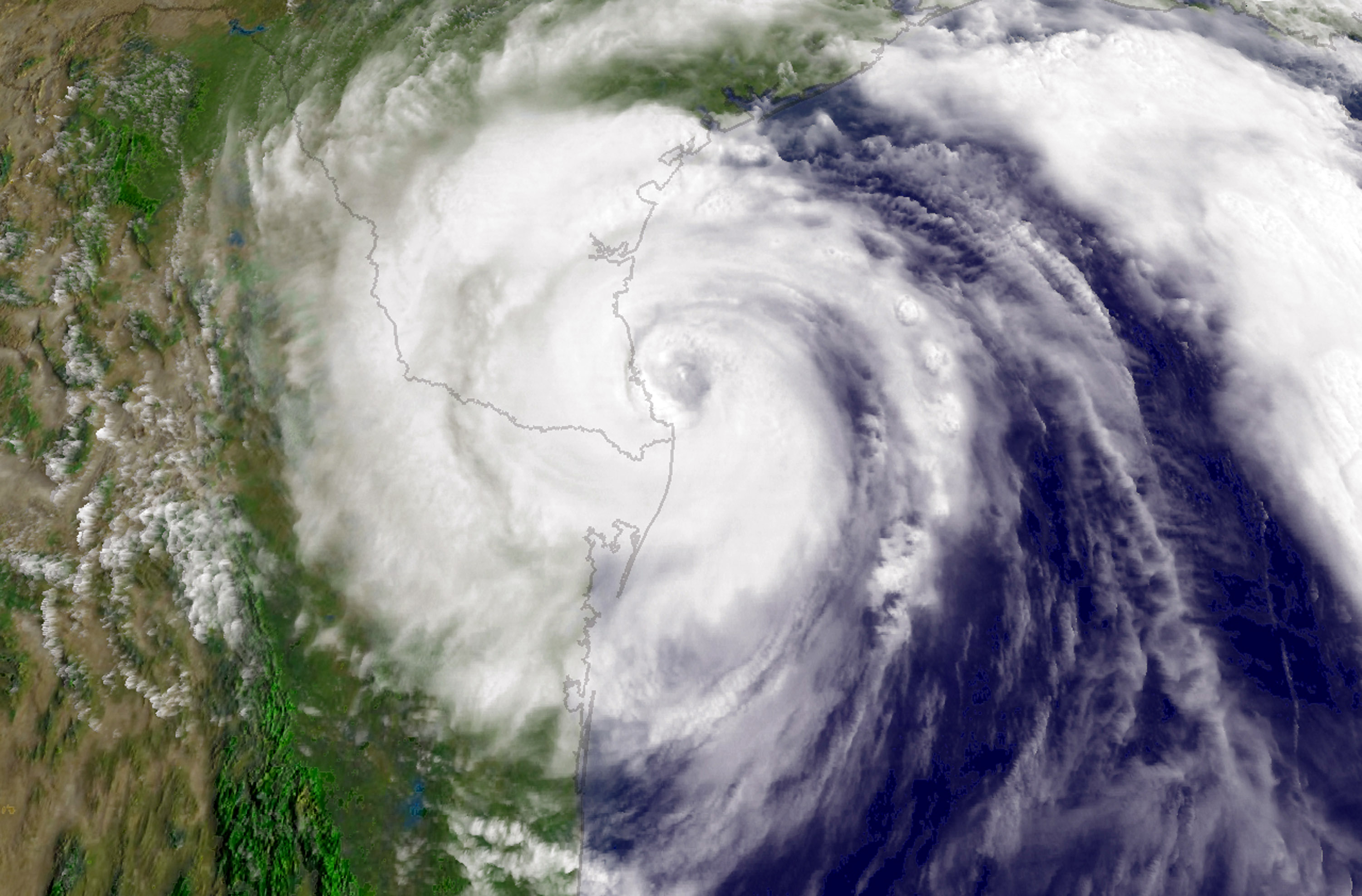 Hurricane Dolly's eyewall starts to cross South Padre Island. Hurricane Dolly's eyewall starts to cross South Padre Island.
