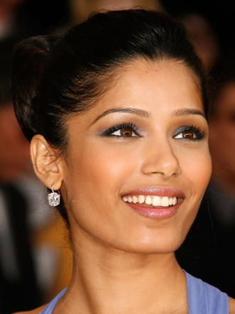 Freida Pinto at the 2009 SAG Awards