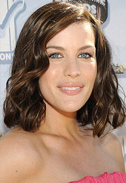 How-To: Liv Tyler's MTV Movie Awards Hairstyle