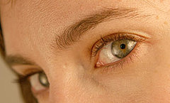 Benefit BADgal Plum Mascara Review Benefit BADgal Plum Mascara Review