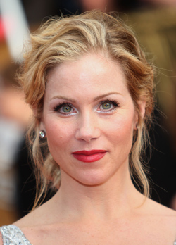 Sugar Bits  – Christina Applegate Diagnosed With Breast Cancer