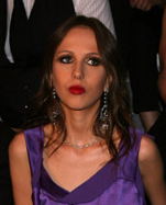 Allegra Versace and Anna Wintour at 2009 Spring/Summer Versace Menswear show in Milan. Trend: dark lip colour for spring/summer