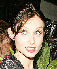 Photo of Sophie Ellis Bextor at GAY Club Night How To Get Her Bold Make-up Look Photo of Sophie Ellis Bextor at GAY Club Night How To Get Her Bold Make-up Look