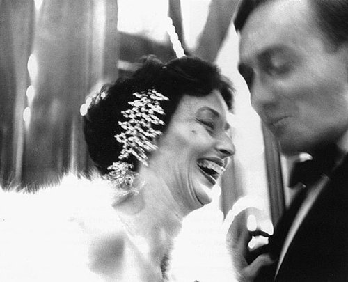 Dorian Leigh, Schiaparelli rhinestones, photograph by Richard Avedon,
Paris, 1949. Dorian Leigh, Schiaparelli rhinestones, photograph by Richard Avedon,
Paris, 1949.