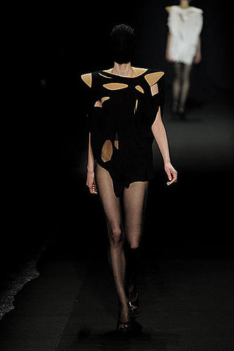 Martin Margiela Looks Back over Twenty Maison Years for Spring 2009 Martin Margiela Looks Back over Twenty Maison Years for Spring 2009