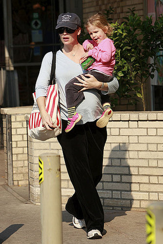 Jennifer and Violet Shop in the Sun Jennifer and Violet Shop in the Sun