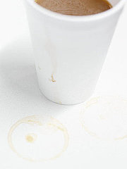 How-To: Removing Tea and Coffee Stains From Cups