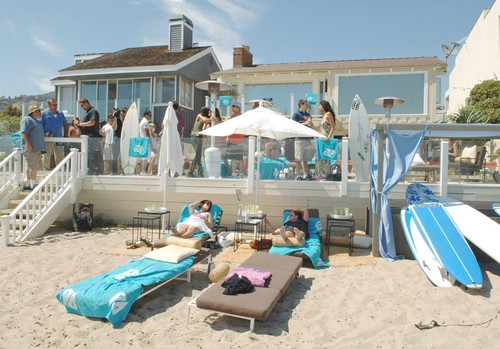 On the Market: The Polaroid Beach House 