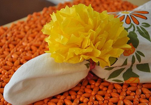 DIY: Vibrant Pom-Pom Napkin Rings