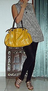 Look of the Day: Punchy Purse