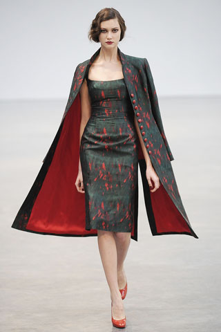 Dashes of Crimson at L'Wren Scott Dashes of Crimson at L'Wren Scott