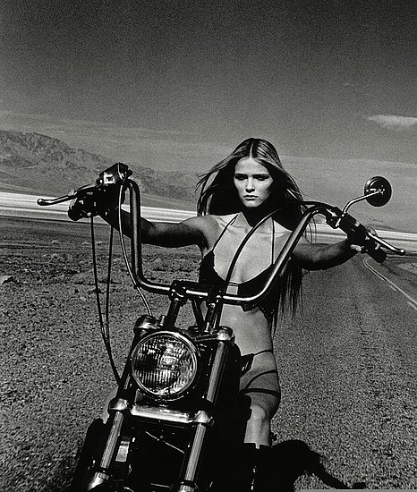 Model Muse: Carmen Kass
