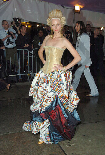 Model Muse: Amber Valletta Model Muse: Amber Valletta