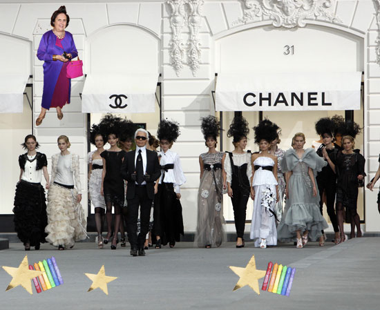 International Herald Tribune Writer Suzy Menkes Shares Her Tips On Crashing a Fashion Show International Herald Tribune Writer Suzy Menkes Shares Her Tips On Crashing a Fashion Show