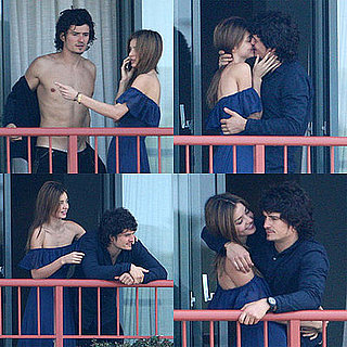 Photos of Shirtless Orlando Bloom Kissing Miranda Kerr on a Balcony in Australia