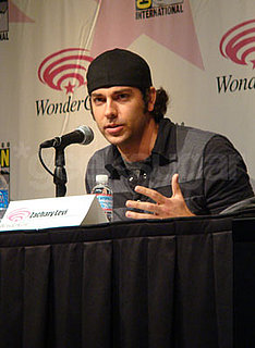 Zachary Levi Displays Gaming Prowess at the Chuck Panel at Wondercon 2009