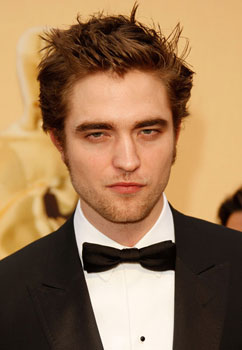 OMG — Robert Pattinson Drops Out of New Moon!